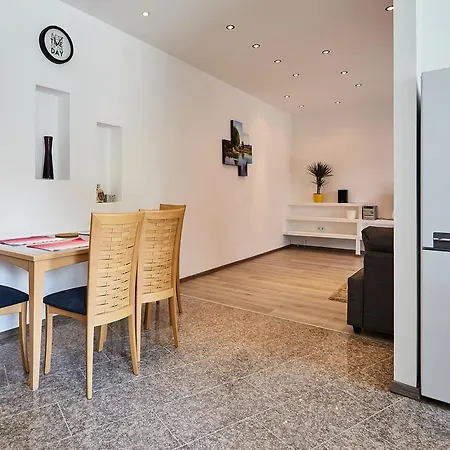 Elegance Apartman Apartamento *
